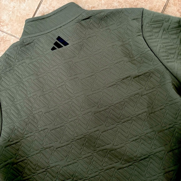 Adidas Olive Green half zip grid quilted logo graphic - Picture 7 of 10
